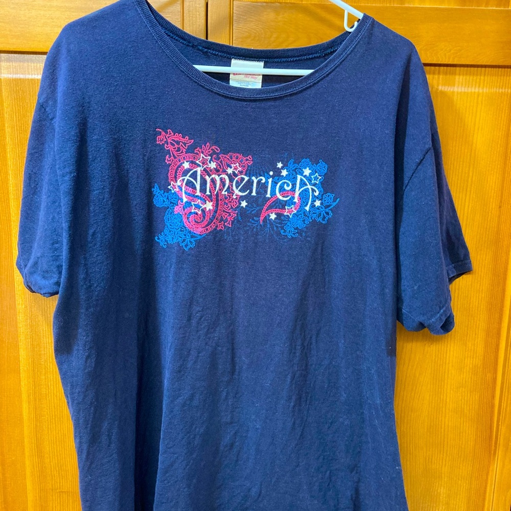 Hanes her way navy blue America tshirt, xl